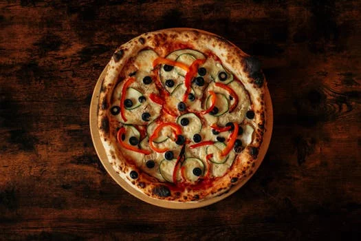 vegetarian pizza colorful vegetables